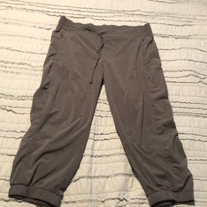 Athleta Women’s La Viva Capri size 14